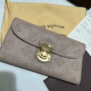 Vintage, authentic, investment piece! Louis Vuitton calf  leather wallet